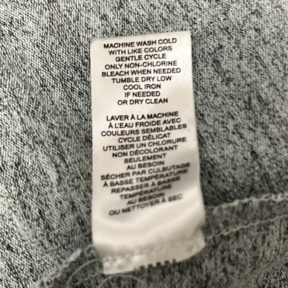 T Tahari top - Picture 7 of 10